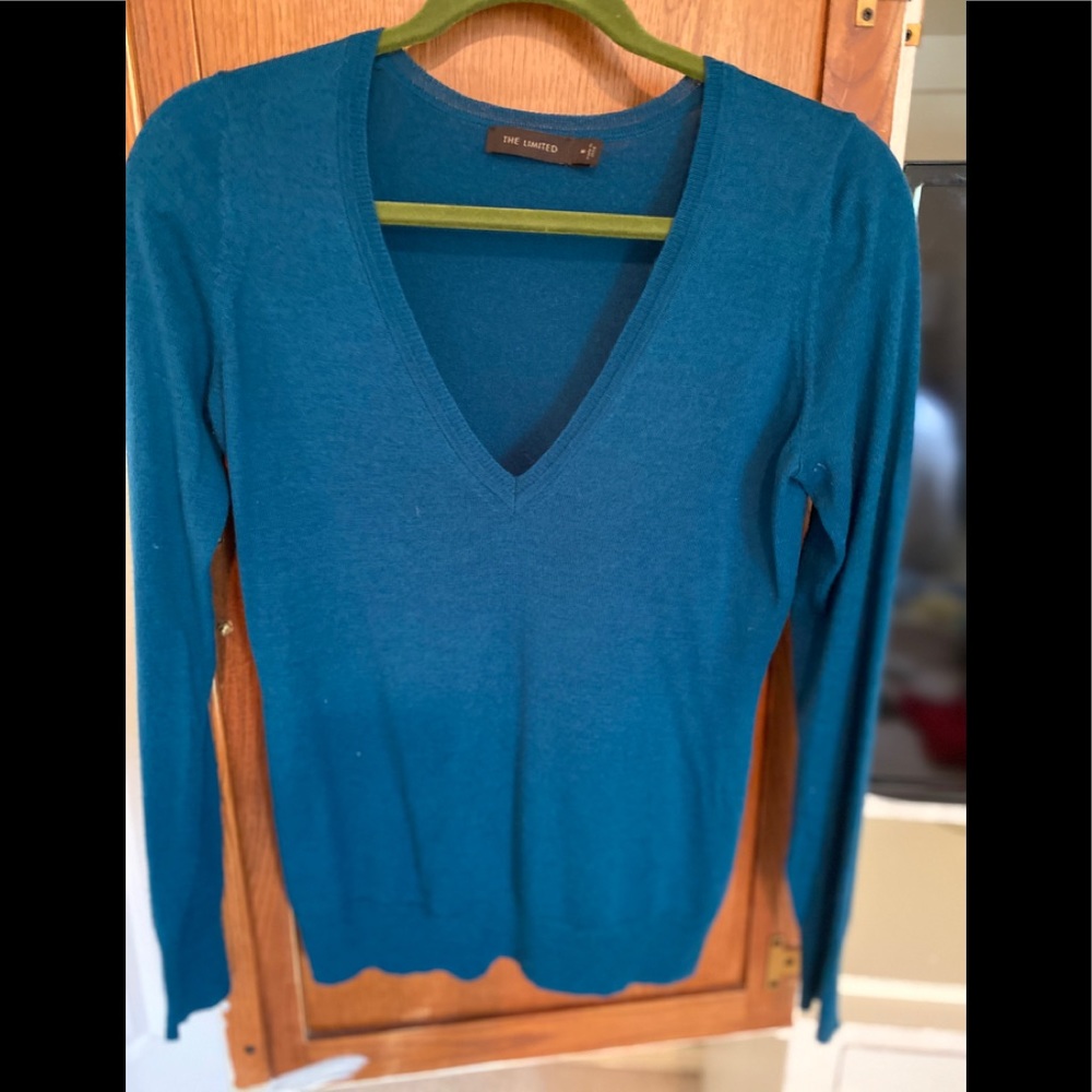 V-neck sweater